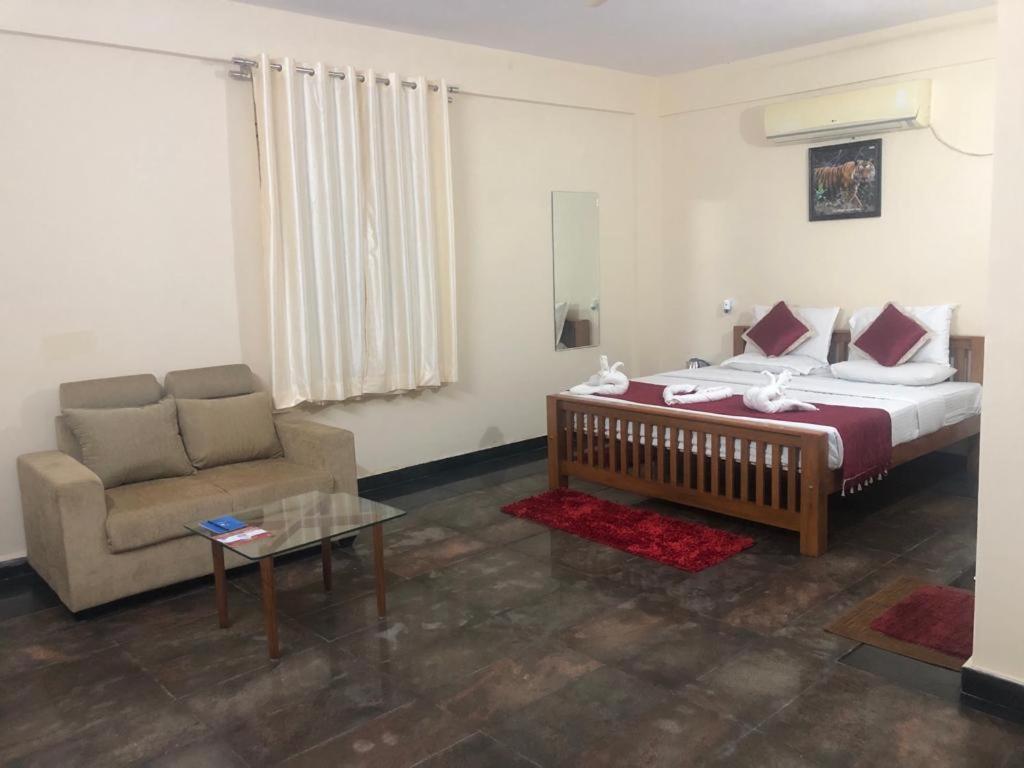 Kstdc Hotel Mayura Pavithra Yediyur Kunigal Екстериор снимка